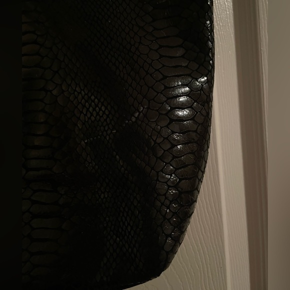 Michael Kors MK Large Black Snakeskin Tote - Picture 10 of 10